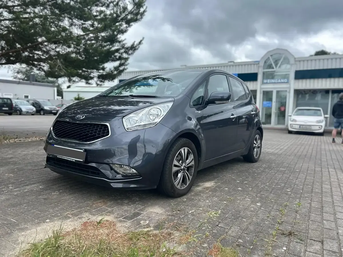 Gebraucht Kia Venga Platinum 125 PS (91 kW) 2016 Andere farben Kleinwagen