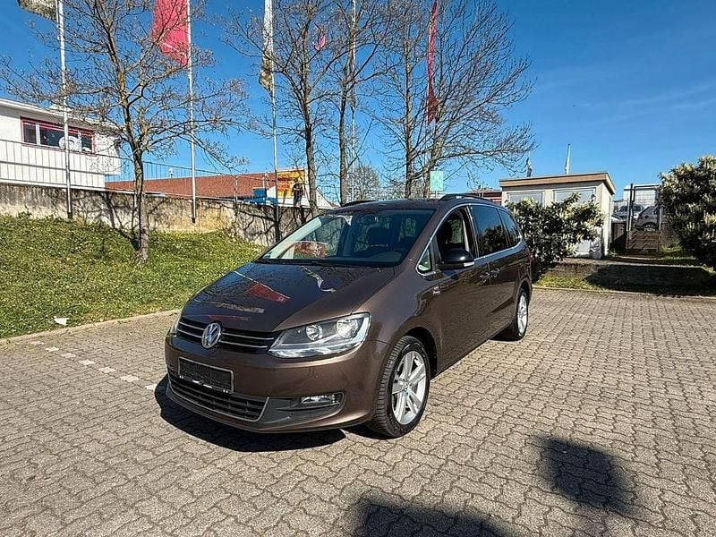 Gebraucht VW Sharan Match 140 PS (102 kW) 2014 Braun Van / Kleinbus