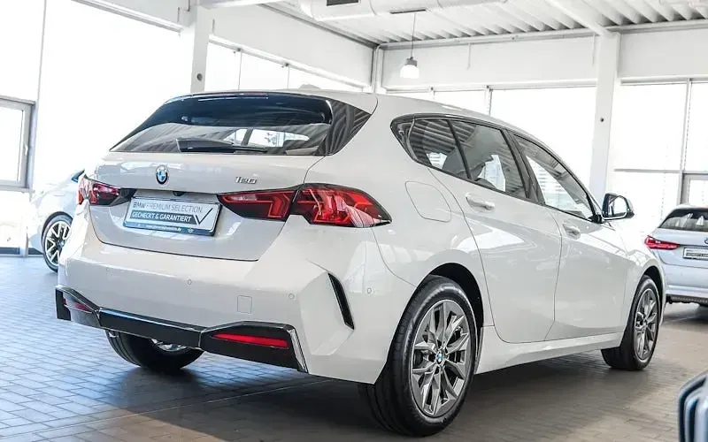 Occasion BMW 120 Shadowline 170 ch (125 kW) 2025 Blanc Citadine