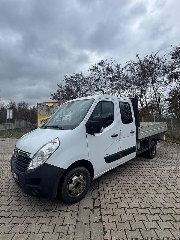 Gebraucht Opel Movano 145 PS (106 kW) 2018 Weiß Van / Kleinbus