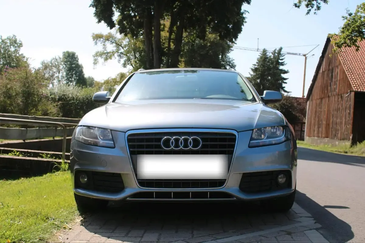 Gebraucht Audi A4 120 PS (88 kW) 2009 Grau Kombi