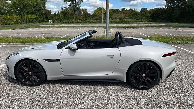 Gebraucht Jaguar F-Type R-Dynamic 381 PS (280 kW) 2020 Grau Cabrio