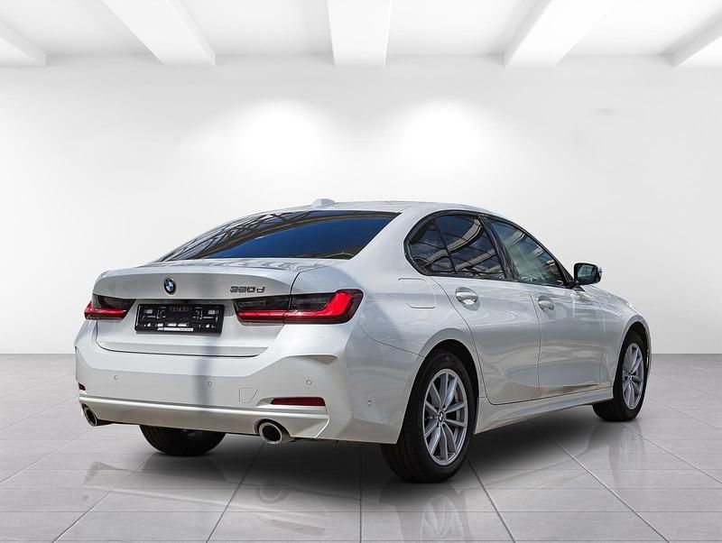 Gebraucht BMW 320 Comfort Edition 190 PS (139 kW) 2024 Weiß Limousine