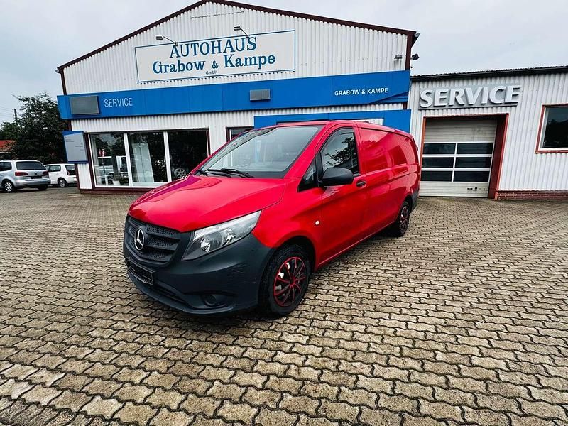 Jupiterrot Gebraucht 2015 Mercedes Vito Van / Kleinbus | 9.800 € (Superpreis) - Bild 1/4