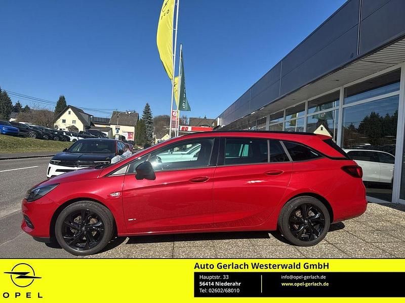 Gebraucht Opel Astra Design & Tech 131 PS (96 kW) 2022 Rot Kombi