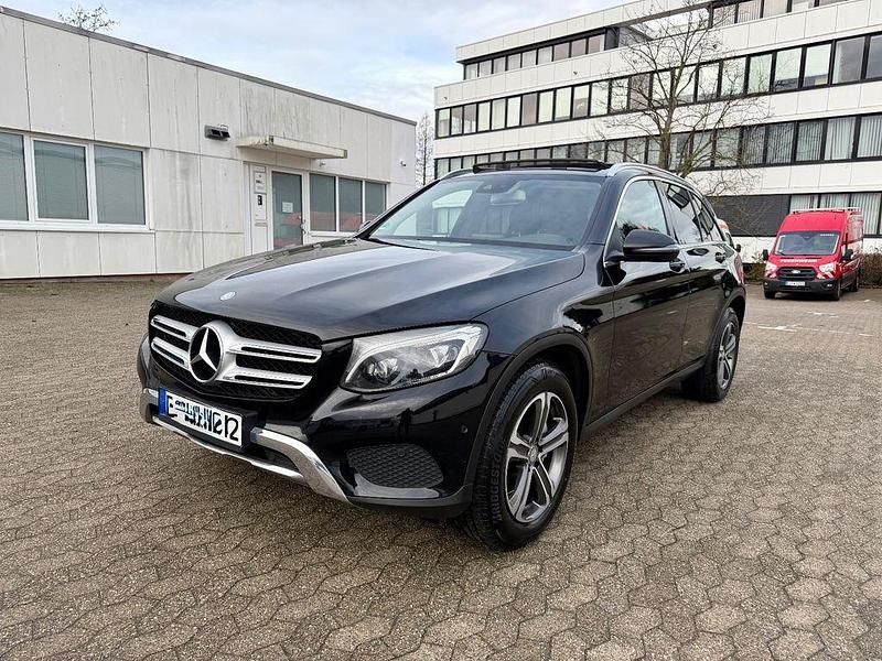 Schwarz Gebraucht 2016 Mercedes GLC220 SUV | 17.990 € (Superpreis) - Bild 1/4