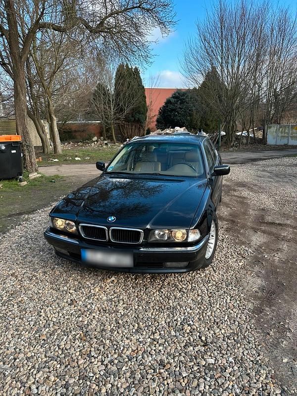 Gebraucht BMW 728 193 PS (141 kW) 1996 Schwarz Limousine