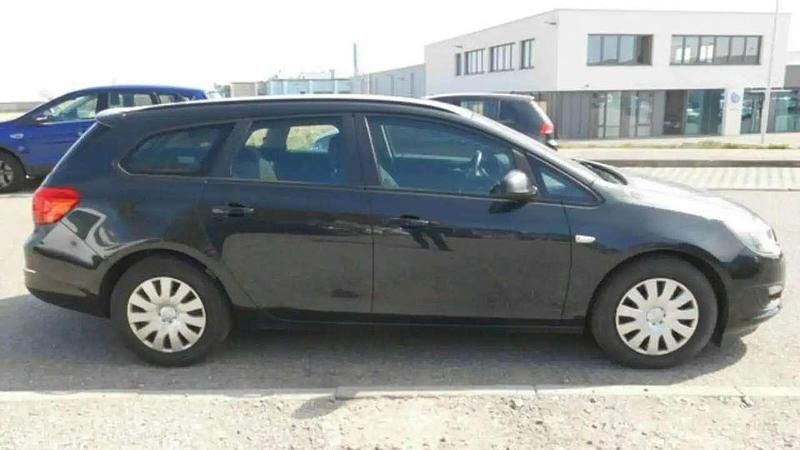 Gebraucht Opel Astra Edition 110 PS (80 kW) 2014 Schwarz Kombi