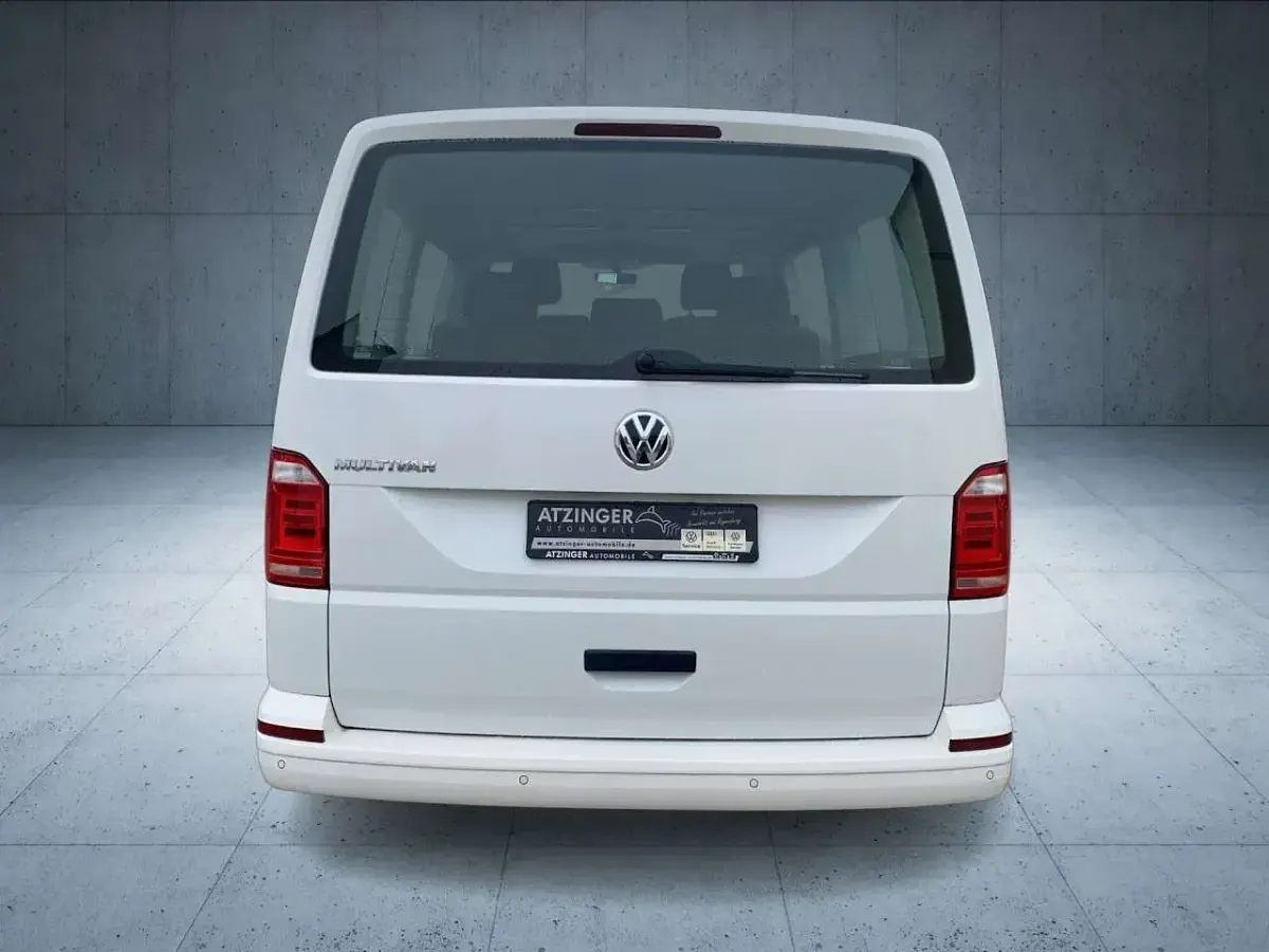 Gebraucht VW Multivan Trendline 150 PS (110 kW) 2019 Candyweiß Van / Kleinbus