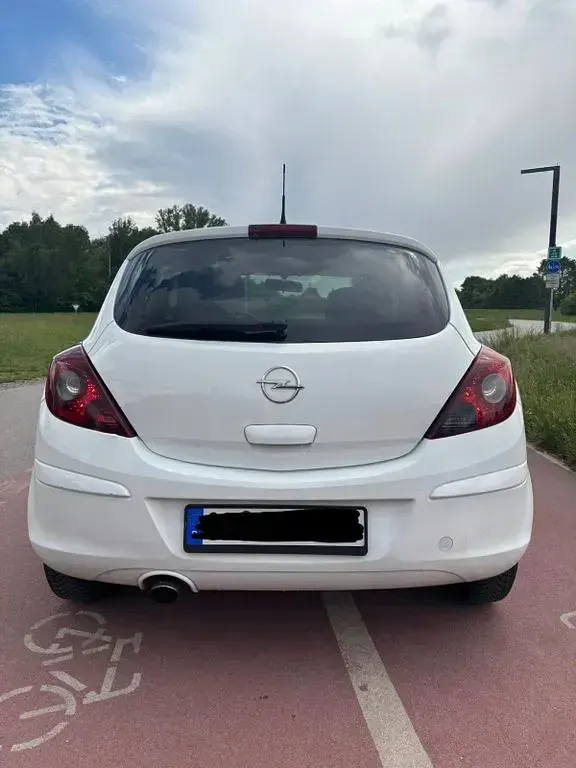 Gebraucht Opel Corsa 80 PS (58 kW) 2009 Weiß Kleinwagen