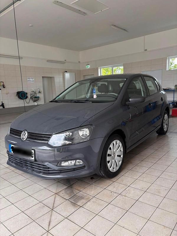 Gebraucht VW Polo 75 PS (55 kW) 2015 Andere farben Kleinwagen
