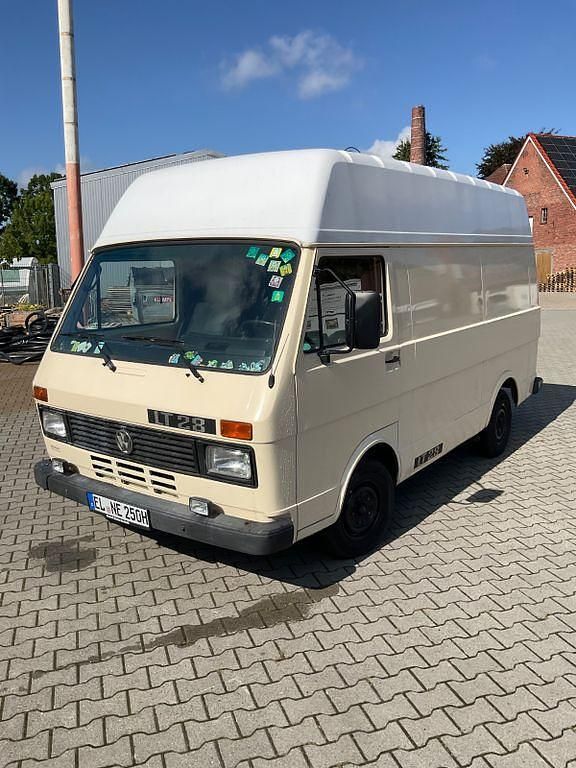 Beige Gebraucht 1989 VW LT Van / Kleinbus | 17.500 € - Bild 1/4