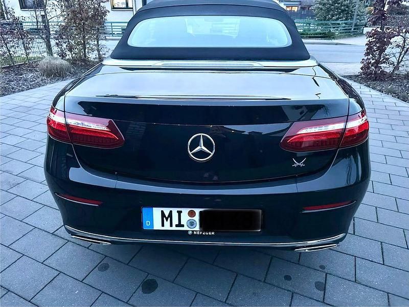Second-hand Mercedes E350 299 CP (219 kW) 2017 Negru Cabrio