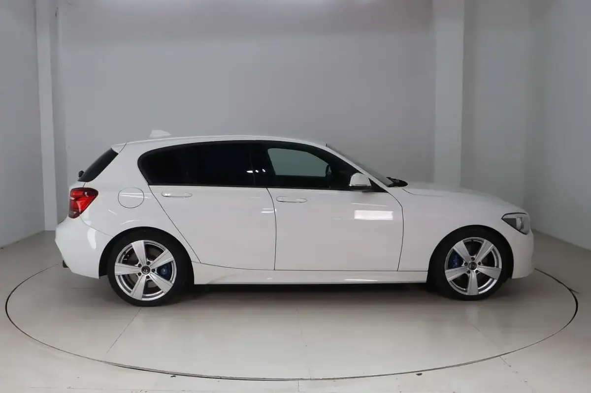 Usata BMW 135 320 CV (235 kW) 2013 Bianco Utilitaria