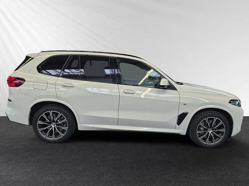 Gebraucht BMW X5 M Sport 489 PS (359 kW) 2025 Weiß SUV