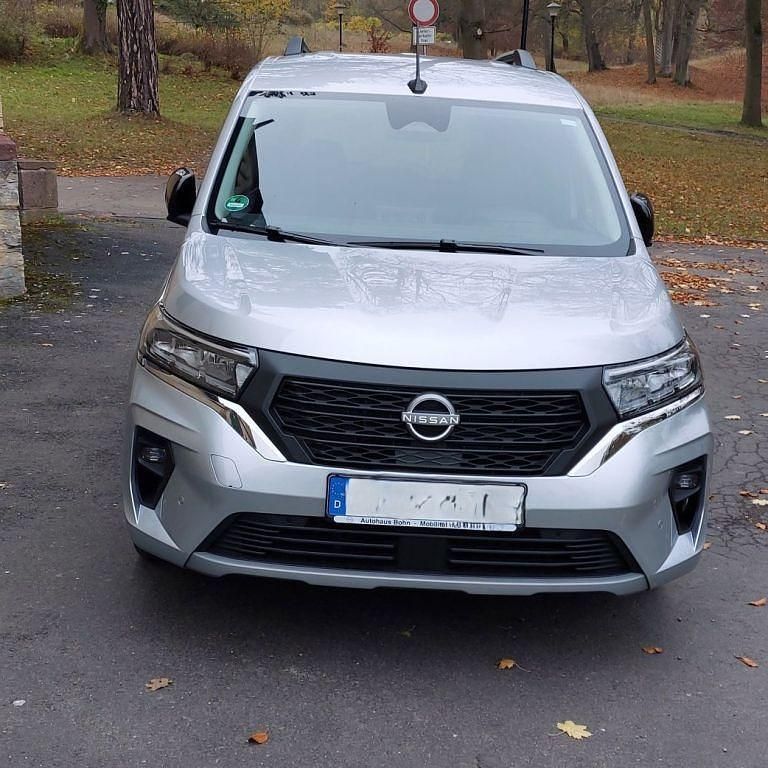 Grau Gebraucht 2025 Nissan Townstar N-Connecta Kombi | 31.300 € (Teuer) - Bild 1/4