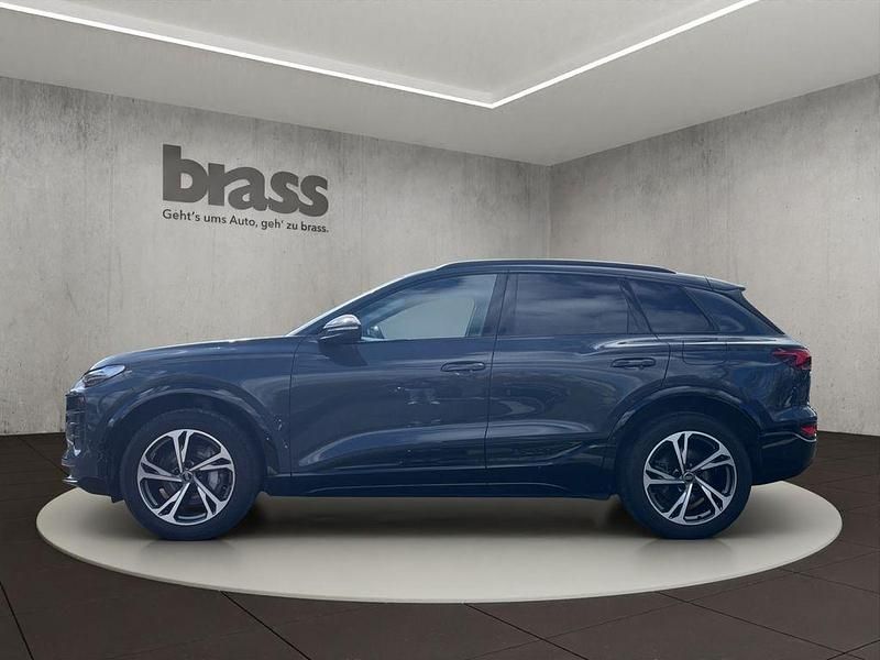 Gebraucht Audi Q6 e-tron Ambiente 185 kW (252 PS) 2025 Magnetgrau SUV