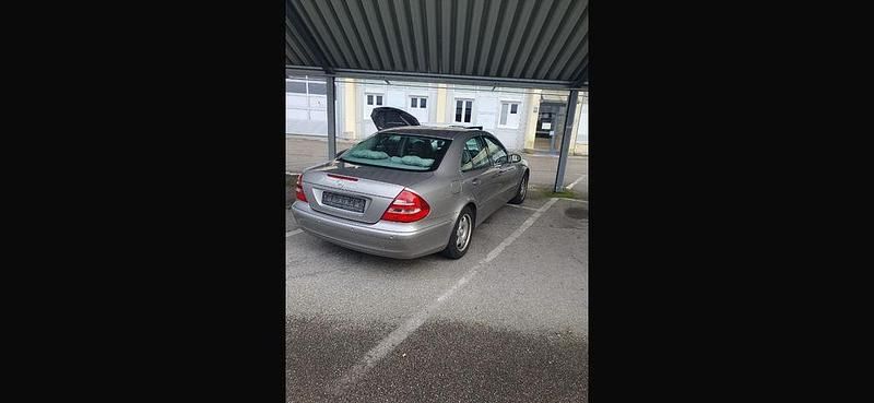 Gebraucht Mercedes 200 163 PS (119 kW) 2003 Grau Limousine