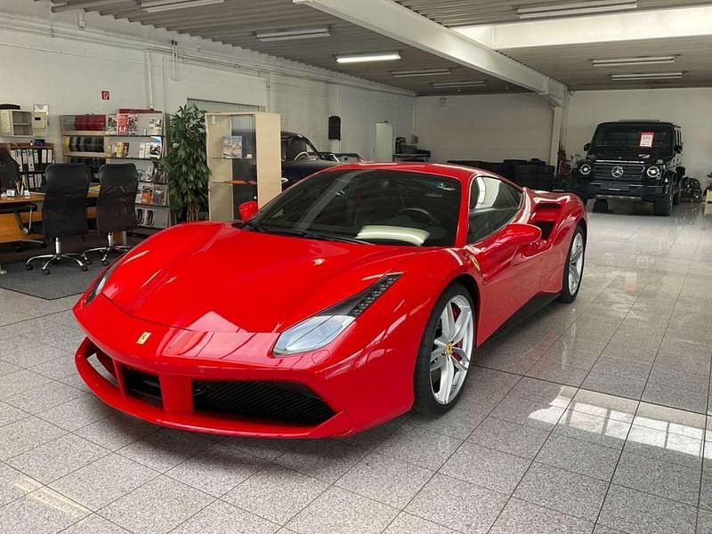 Gebraucht Ferrari 488 670 PS (492 kW) 2016 Rosso corsa ds 322 Coupé