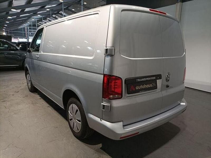 Gebraucht VW T6.1 150 PS (110 kW) 2021 Silber Van