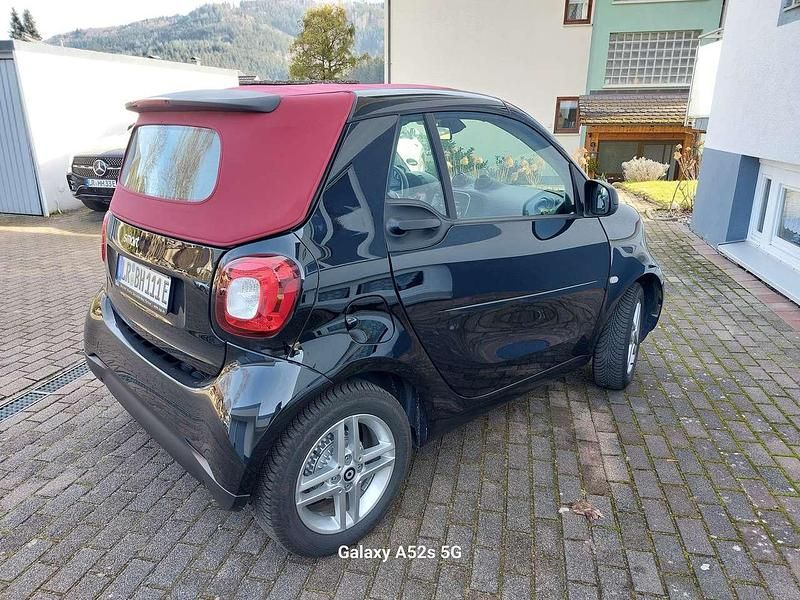 Gebraucht Smart ForTwo Electric Drive 60 kW (82 PS) 2023 Schwarz Cabrio