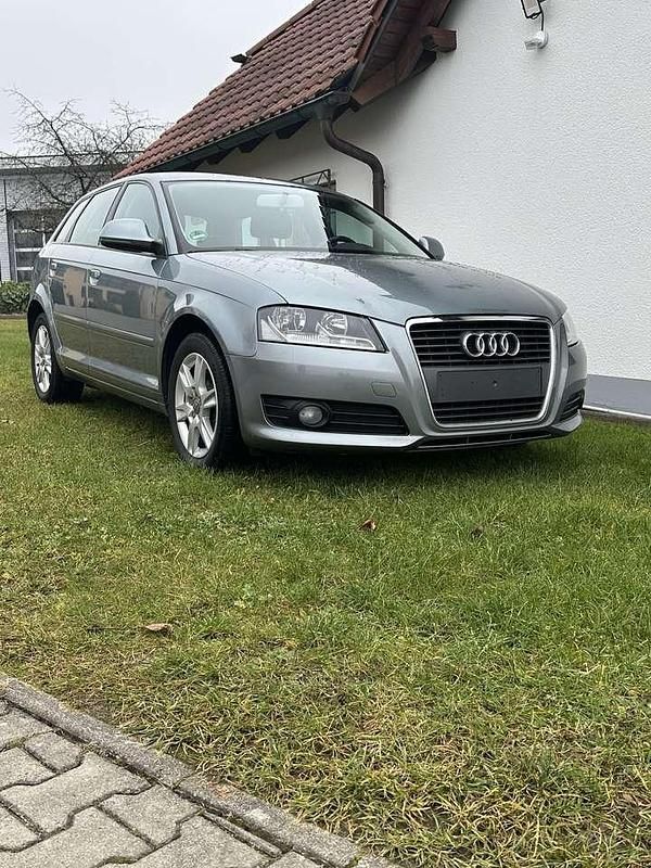 Blau Gebraucht 2009 Audi A3 Ambition Kombi | 8.500 € (Teuer) - Bild 1/4