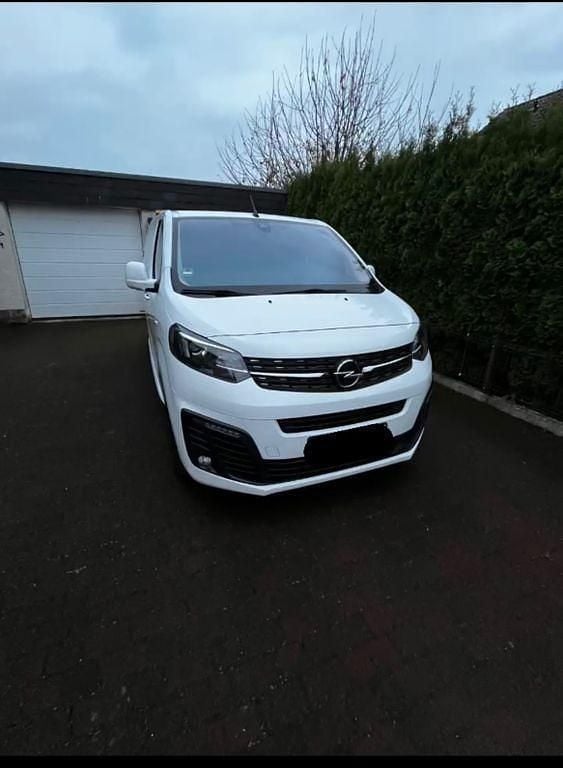 Weiß Gebraucht 2020 Opel Vivaro Van | 13.900 € (Superpreis) - Bild 1/4
