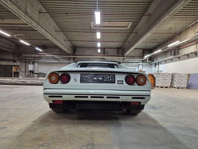 Gebraucht Ferrari 328 254 PS (186 kW) 1987 Weiß Coupé