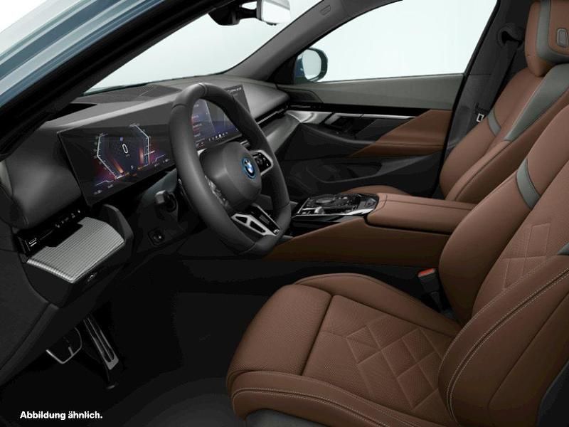 Grün Gebraucht 2024 BMW i5 M Sport Kombi | 63.820 € (Fairer Preis) - Bild 1/2