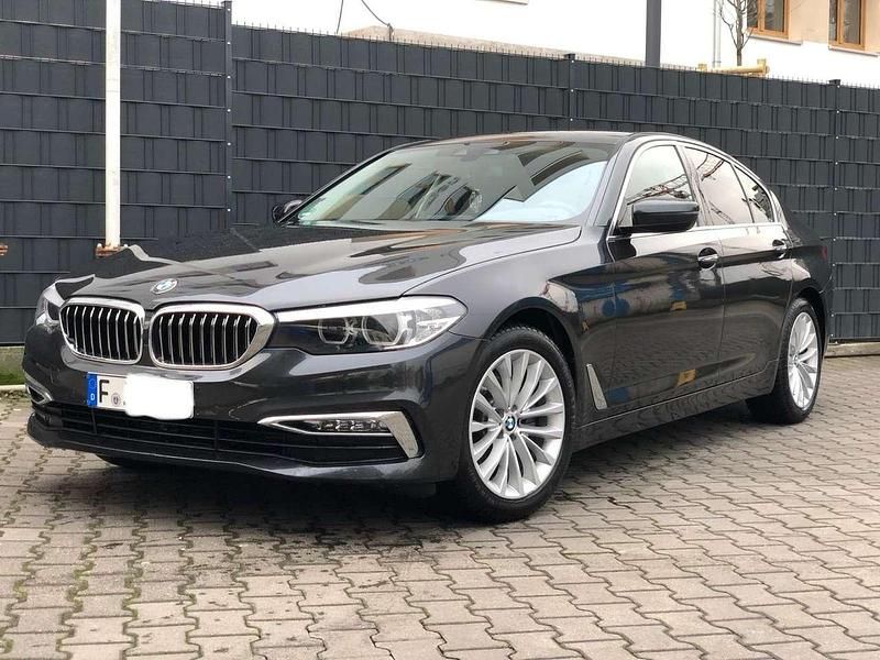 Gebraucht BMW 520 Luxury Line 190 PS (139 kW) 2017 Grau Limousine