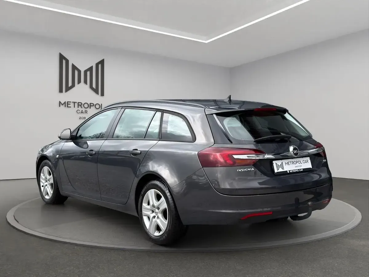Gebraucht Opel Insignia 136 PS (100 kW) 2016 Grau Kombi
