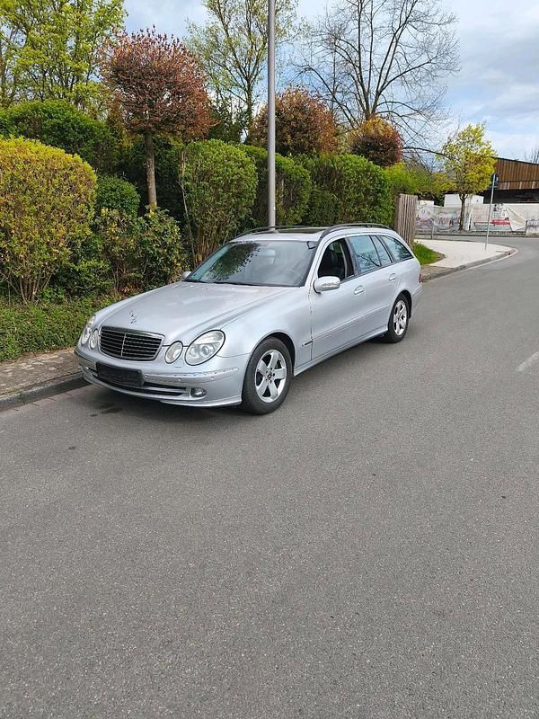 Second-hand Mercedes E280 231 CP (169 kW) 2006 Argintiu Break