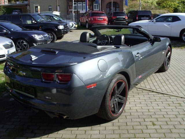 Gebraucht Chevrolet Camaro SS 432 PS (317 kW) 2011 Grau metallic Cabrio