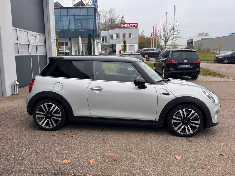 Gebraucht Mini Cooper 136 PS (100 kW) 2019 Grau Kleinwagen