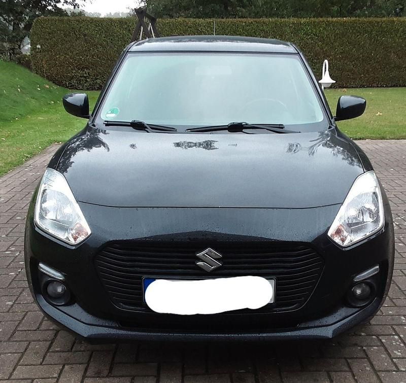 Schwarz Gebraucht 2019 Suzuki Swift Comfort Kleinwagen | 9.800 € (Fairer Preis) - Bild 1/4