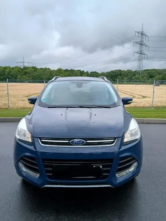 Gebraucht Ford Kuga Titanium 140 PS (102 kW) 2014 Blau SUV