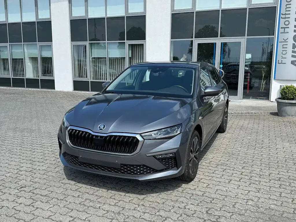 Gebraucht Skoda Scala Drive 150 PS (110 kW) 2024 Grau Kleinwagen