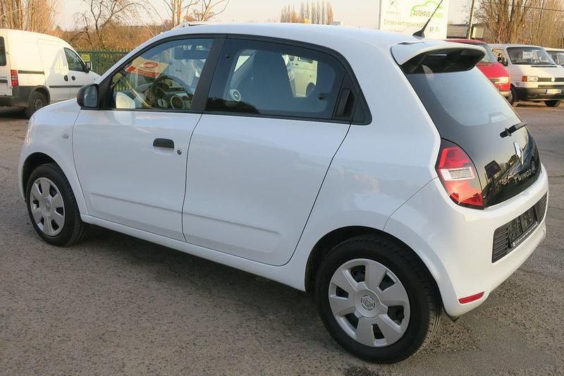 Używany Renault Twingo Life 69 KM (50 kW) 2017 Biały Hatchback