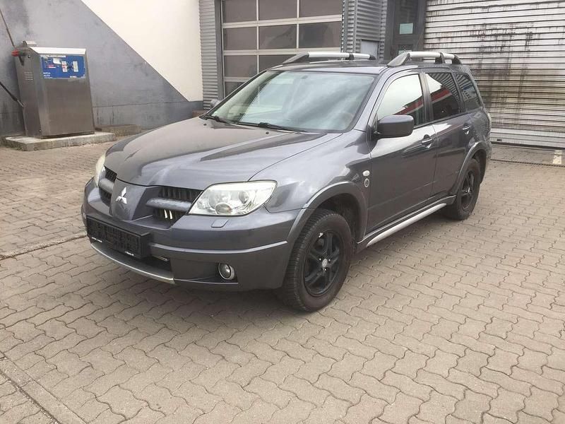 Gebraucht Mitsubishi Outlander 160 PS (117 kW) 2006 Grau SUV