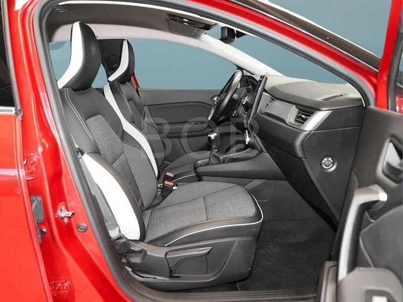 Gebraucht Renault Captur 140 PS (102 kW) 2022 Rot SUV