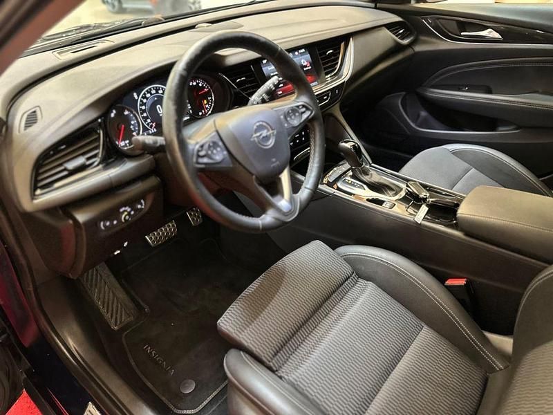 Gebraucht Opel Insignia Dynamic 165 PS (121 kW) 2018 Blau Kombi