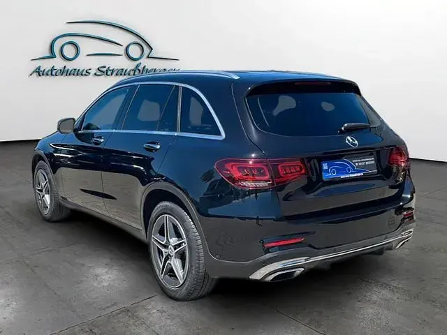 Gebraucht Mercedes GLC300 258 PS (189 kW) 2019 Schwarzkeine angabe SUV