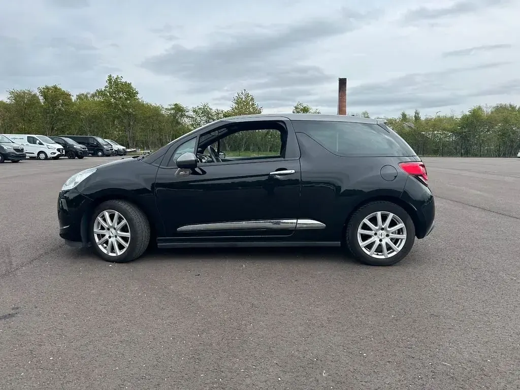 Gebraucht Citroën DS3 So Chic 99 PS (72 kW) 2016 Schwarz Kleinwagen