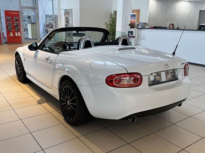 Gebraucht Mazda MX5 160 PS (117 kW) 2009 Crystal white Cabrio
