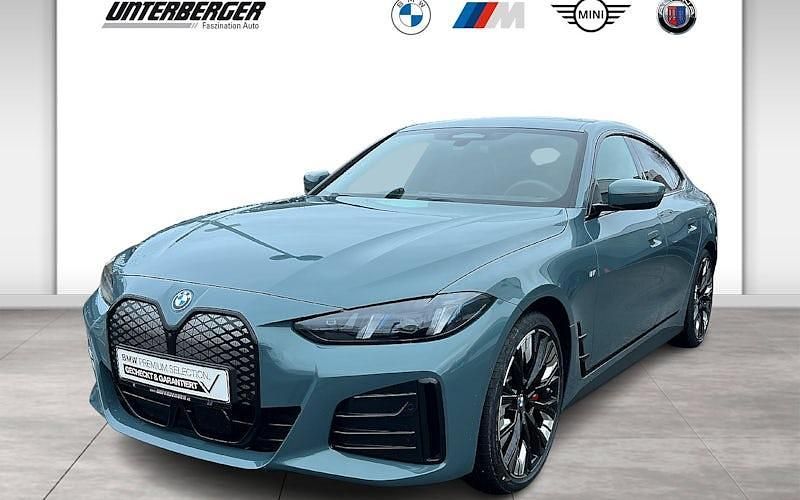 Grün Gebraucht 2024 BMW i4 Comfort Edition Limousine | 56.880 € (Fairer Preis) - Bild 1/4