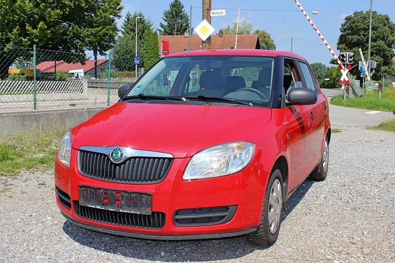 Rot Gebraucht 2009 Skoda Fabia Kleinwagen | 370 € (Superpreis) - Bild 1/4