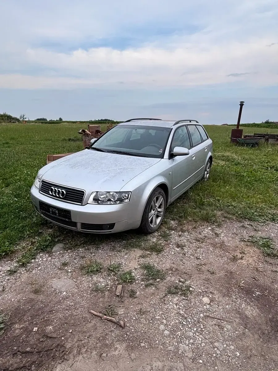 Gebraucht Audi A4 135 PS (99 kW) 2004 Silber Kombi