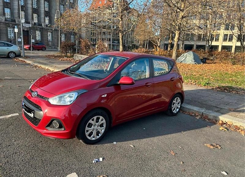 Gebraucht Hyundai i10 2014 Rot Kleinwagen