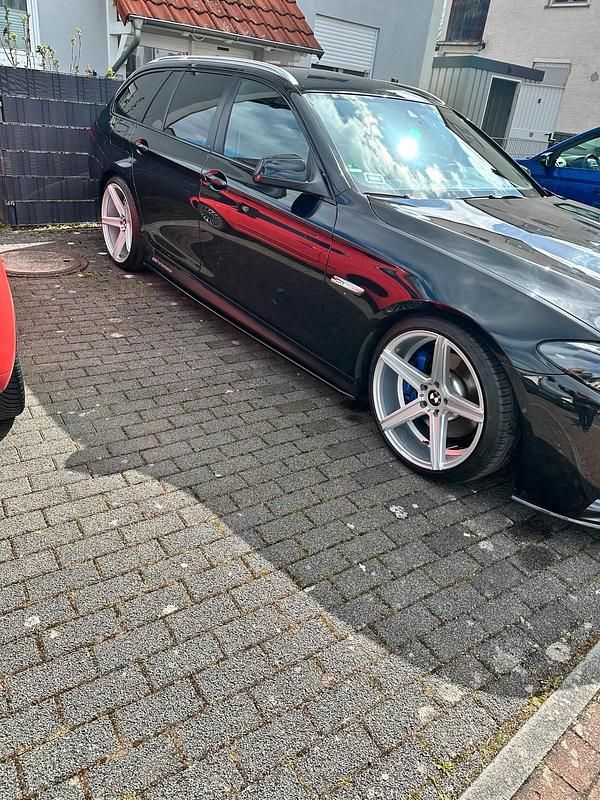 Gebraucht BMW 520 250 PS (183 kW) 2012 Schwarz Kombi