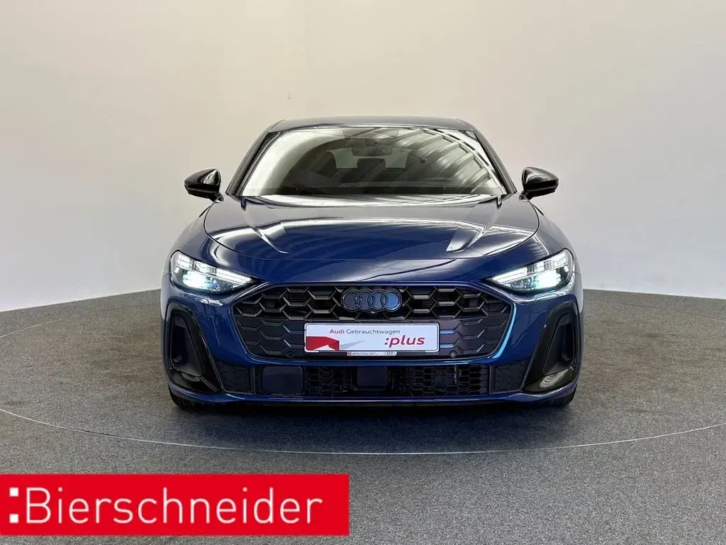 Gebraucht Audi A5 Ambiente 204 PS (150 kW) 2025 Blau Limousine